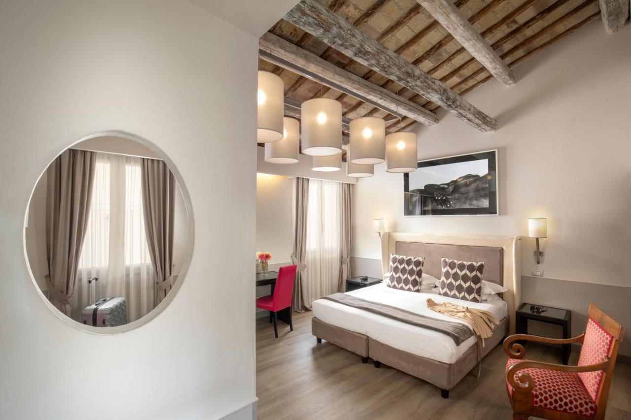 Condotti Palace Рим Екстер'єр фото